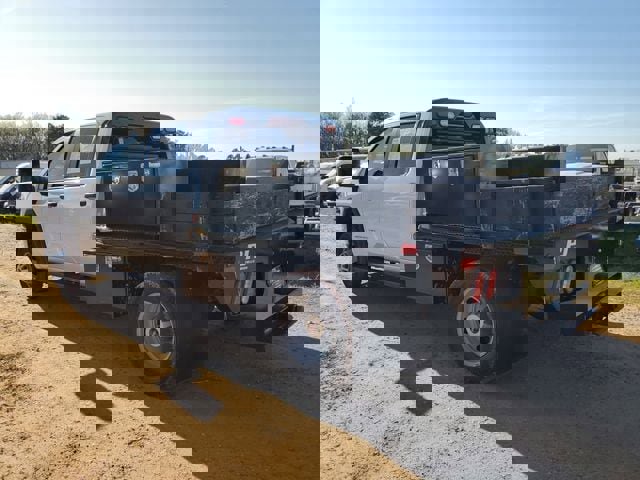 Used 2023 GMC Sierra 3500 Pro w/ Convenience Package image 5