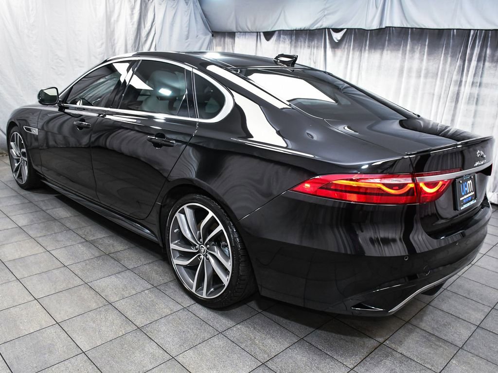 Used 2024 Jaguar XF R-Dynamic SE image 4