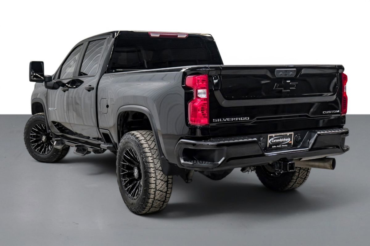 Used 2023 Chevrolet Silverado 2500 Custom w/ Custom Value Package AWD/4WD image 9