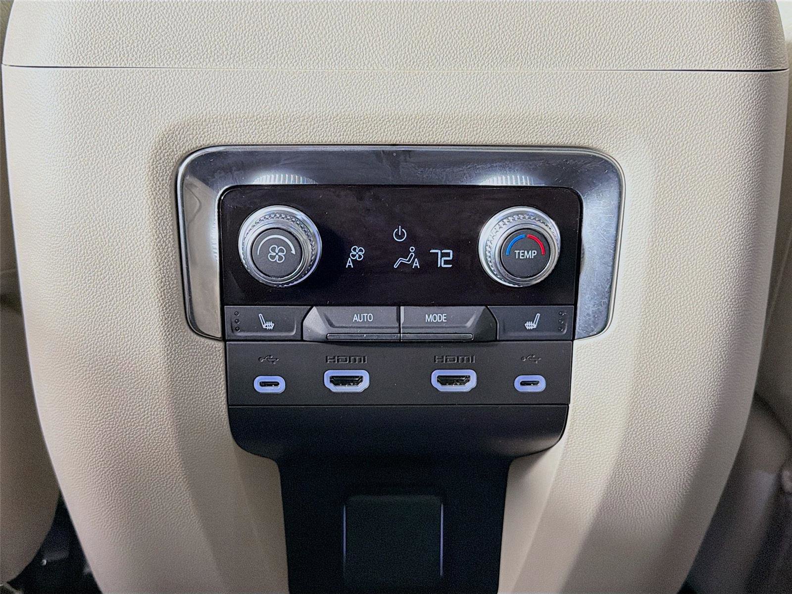 Used 2021 GMC Yukon Denali w/ Denali Ultimate Package image 27