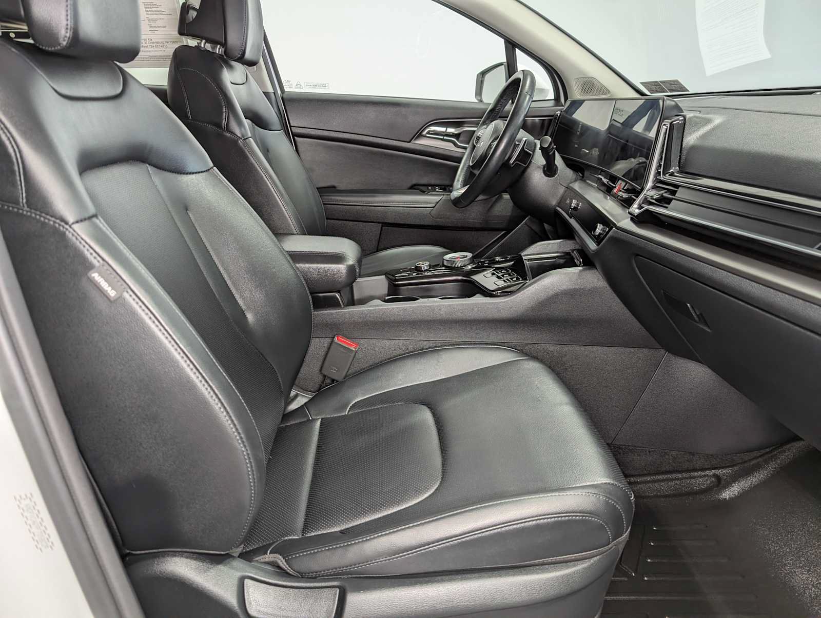 Used 2023 Kia Sportage EX AWD/4WD image 43