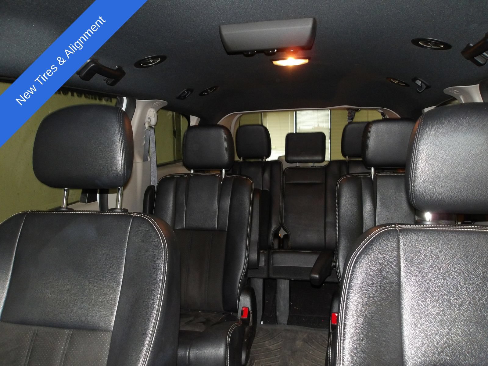 Used 2019 Dodge Grand Caravan SXT FWD image 10