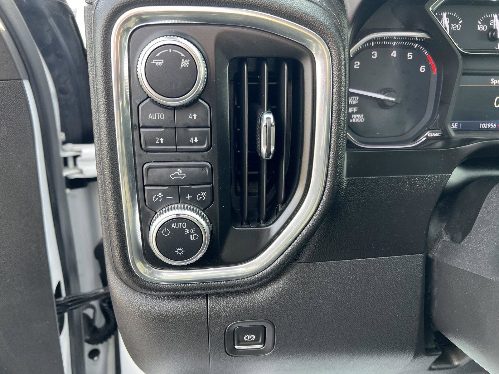Used 2019 GMC Sierra 1500 SLE w/ SLE Value Package image 22