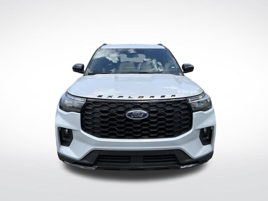 Used 2026 Ford Explorer ST-Line w/ ST-Line Street Pack RWD image 3