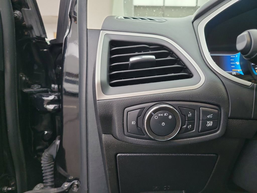 Certified 2020 Ford Edge SEL w/ Convenience Package image 21