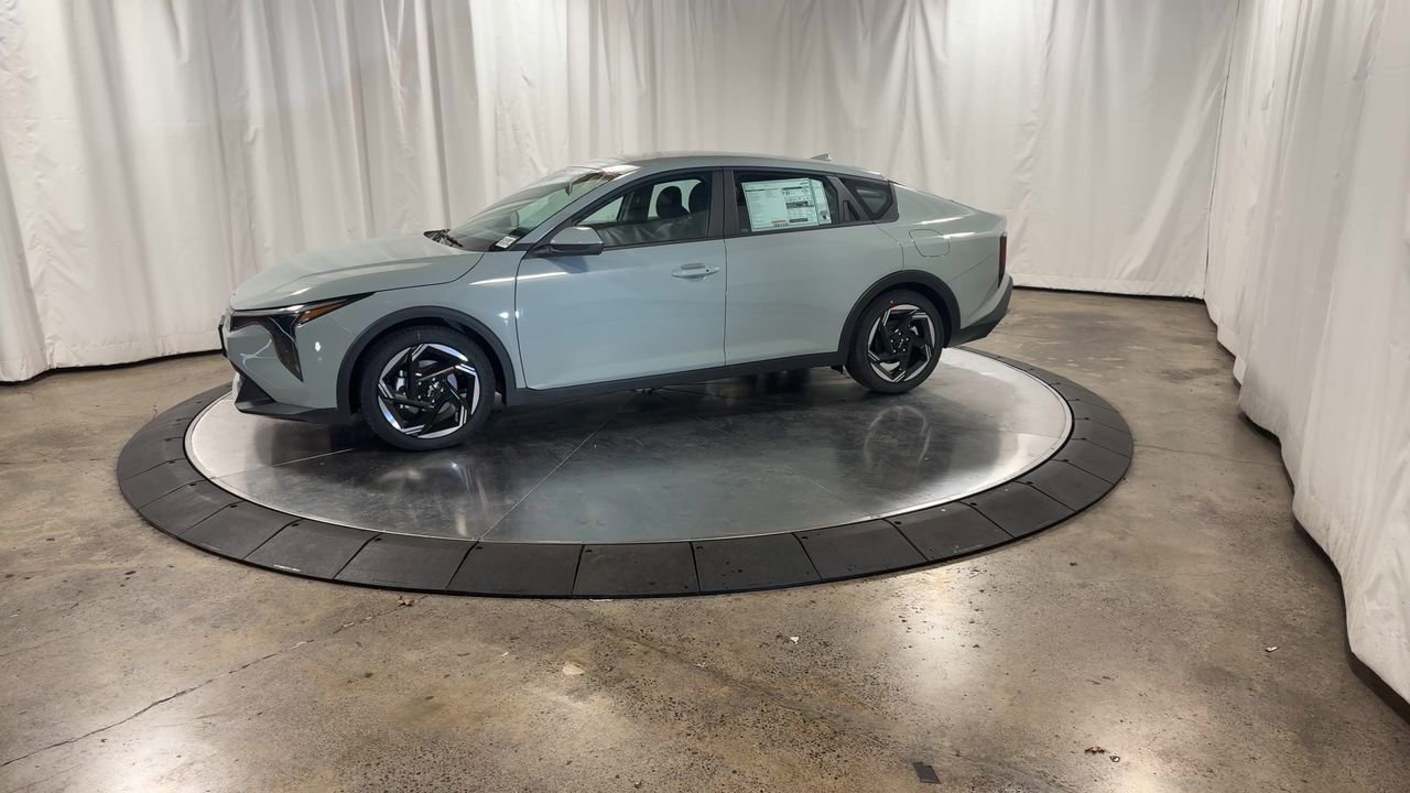 Certified 2025 Kia K4 EX image 5