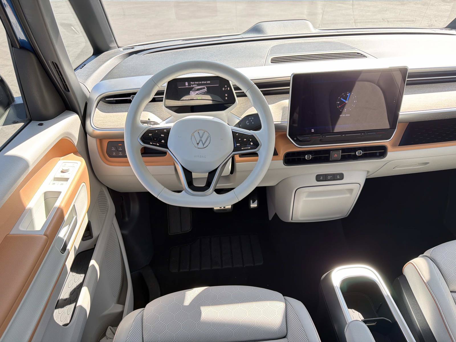 Certified 2025 Volkswagen ID. Buzz Pro S Plus AWD/4WD image 9