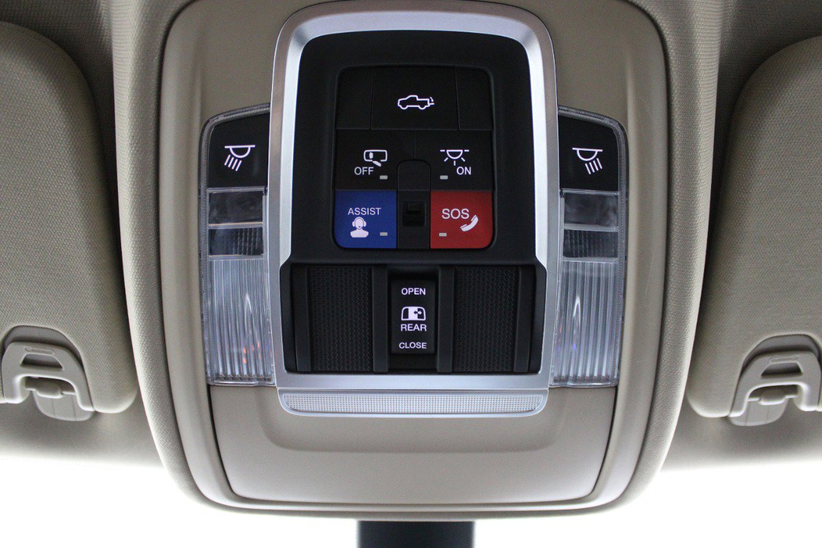 Used 2019 RAM 1500 Laramie image 13