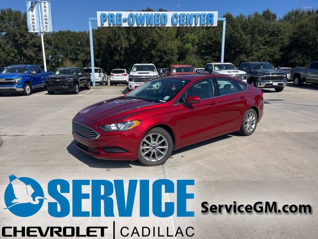 Used 2017 Ford Fusion SE w/ Fusion SE Technology Package
