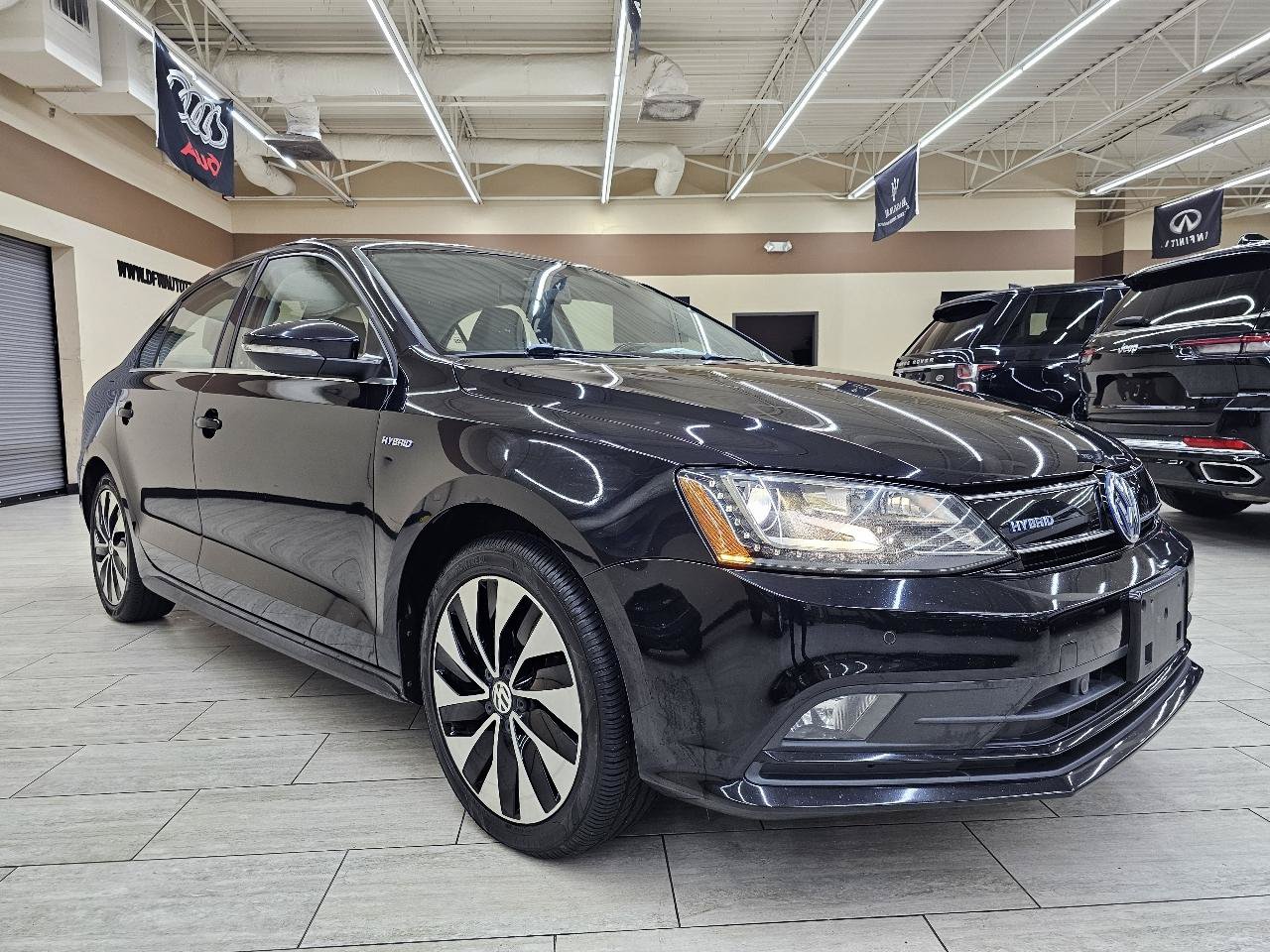 Used 2016 Volkswagen Jetta SEL Premium FWD image 4