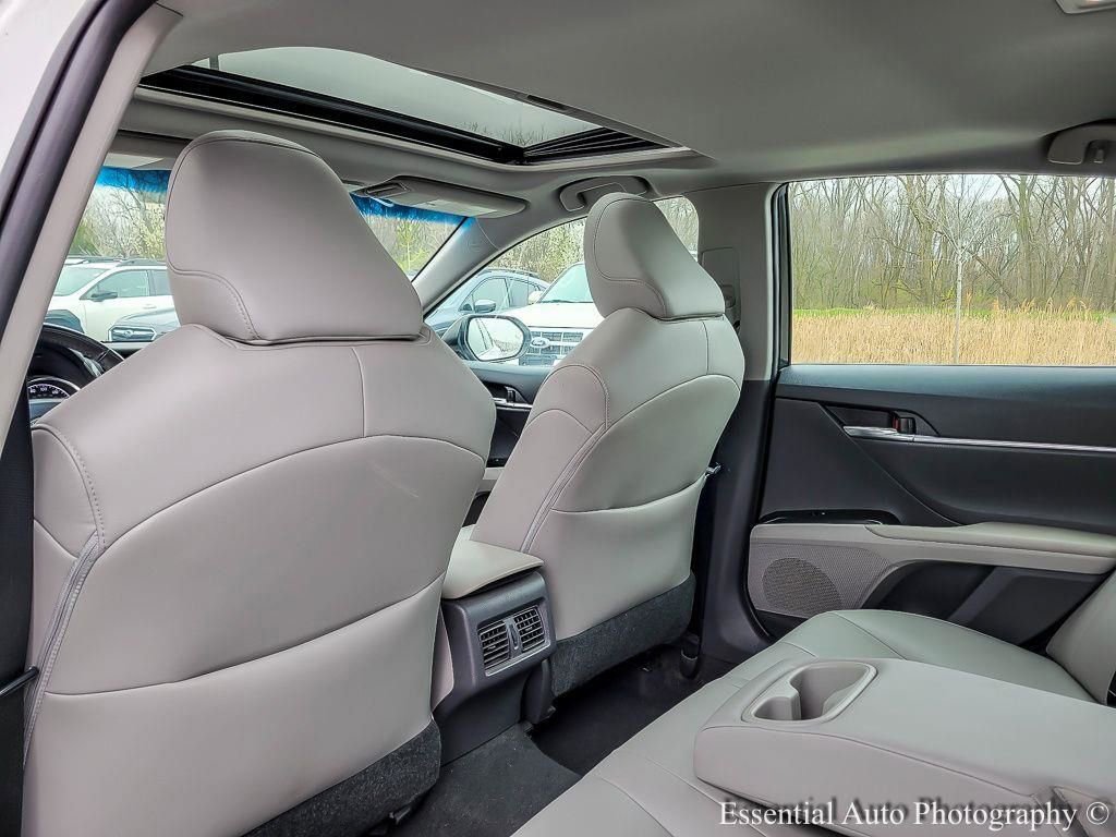 Used 2018 Toyota Camry SE w/ Audio Package image 12