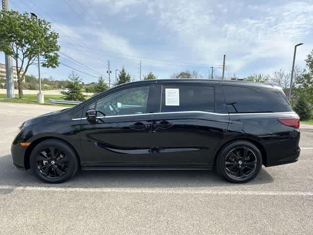 Used 2023 Honda Odyssey Sport image 2