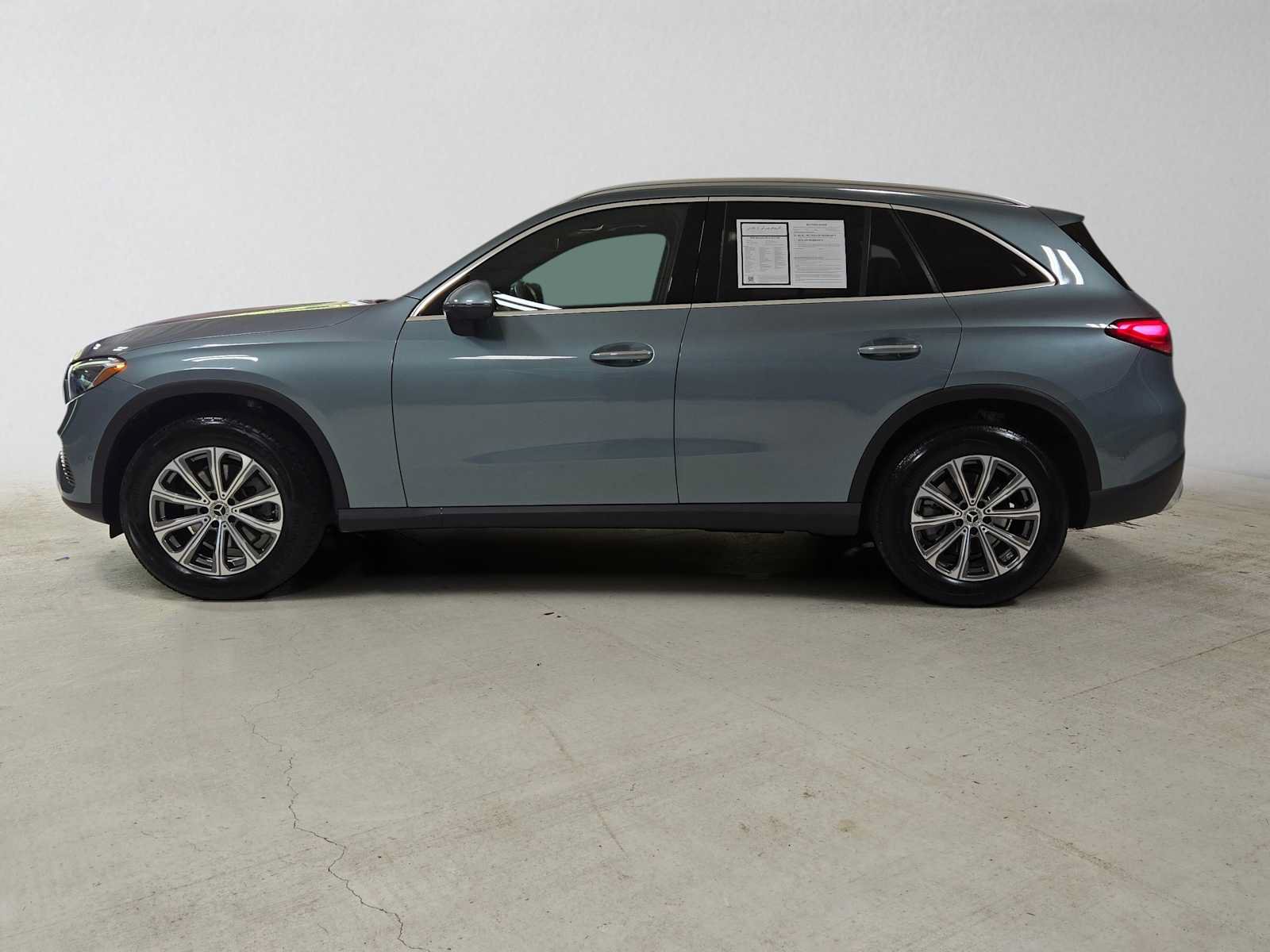 Used 2026 Mercedes-Benz GLC 300 4MATIC image 6