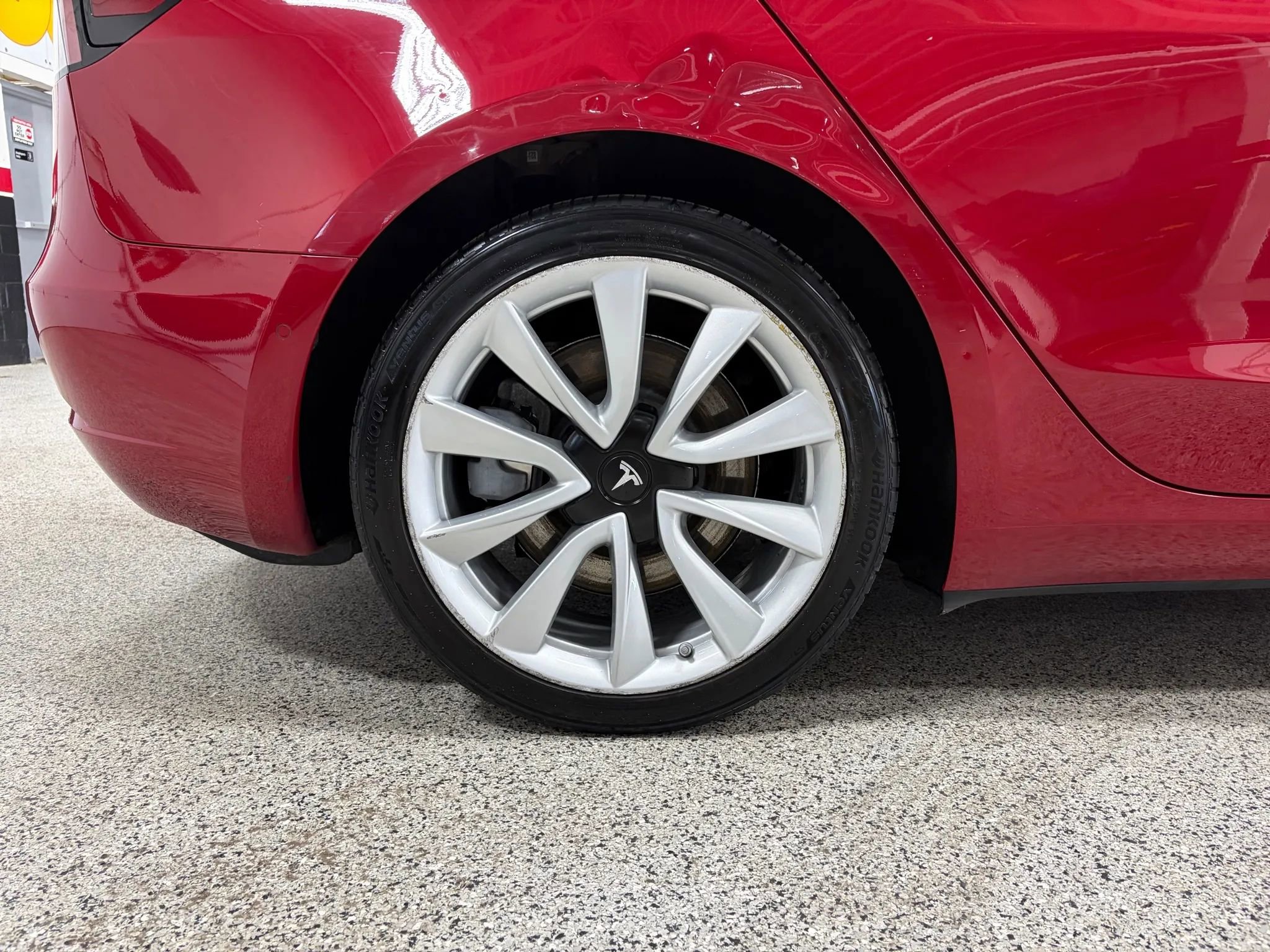 Used 2018 Tesla Model 3 Mid Range image 17