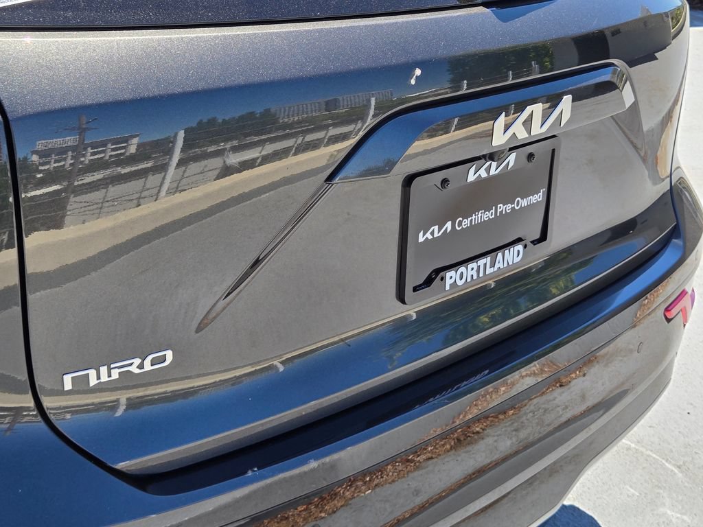 Certified 2024 Kia Niro Wind w/ Wind Preserve Package FWD image 15