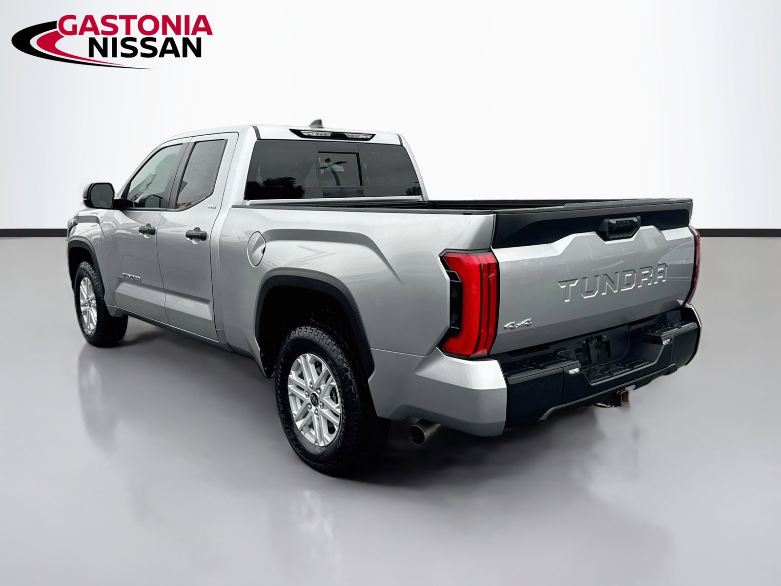 Used 2024 Toyota Tundra SR5 AWD/4WD image 6