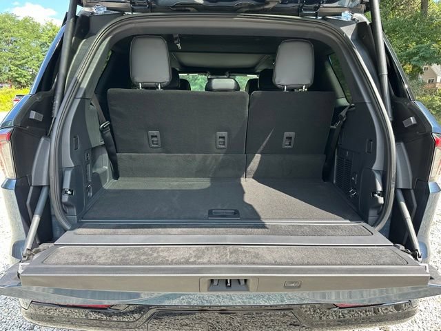 New 2027 Lincoln Navigator Reserve w/ Jet Appearance Package AWD/4WD image 26