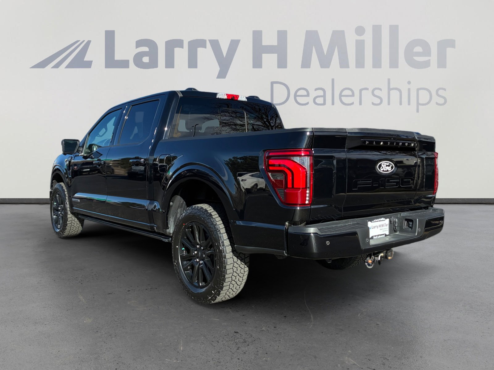 Certified 2024 Ford F150 Platinum image 3