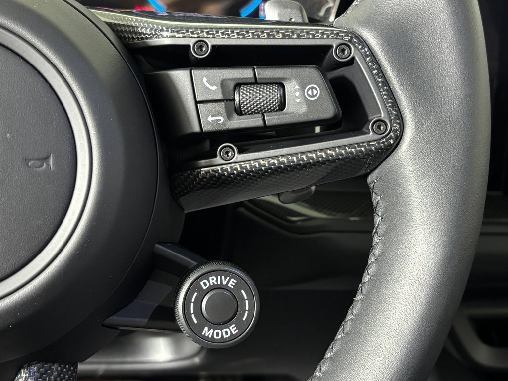 New 2026 Porsche Cayenne GTS image 26