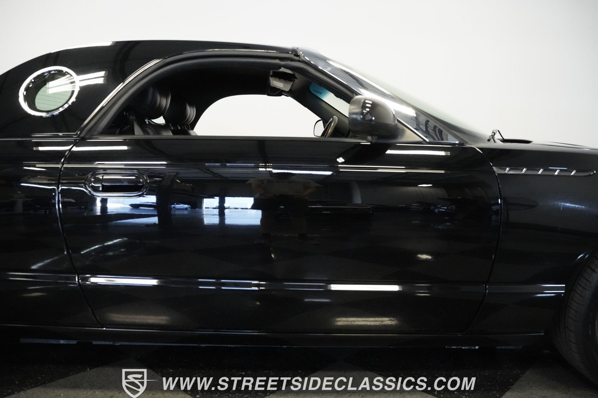 Used 2002 Ford Thunderbird image 37