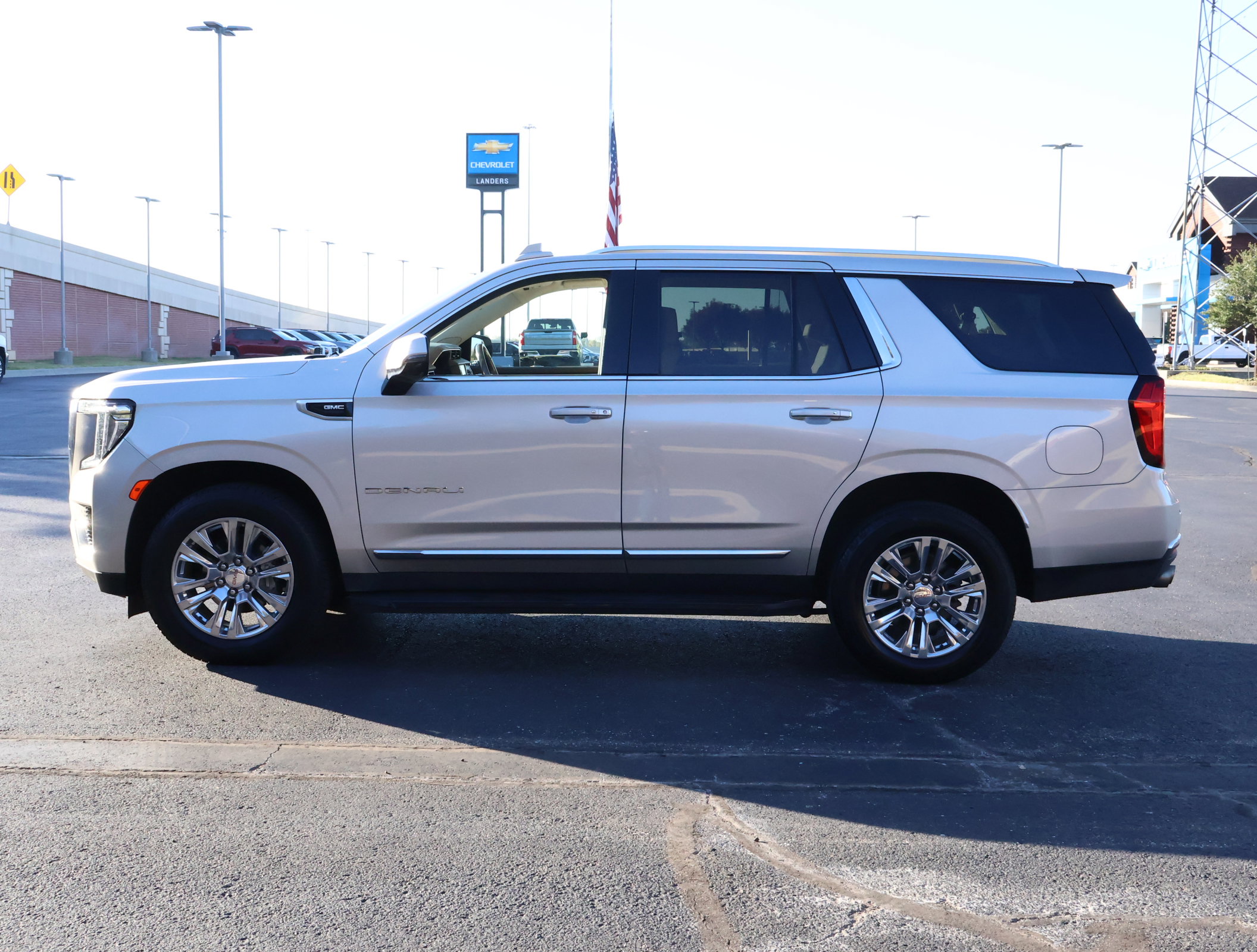 Used 2021 GMC Yukon Denali image 37