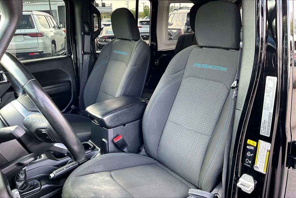Used 2023 Jeep Wrangler Unlimited Rubicon 4xe w/ Cold Weather Group AWD/4WD image 25