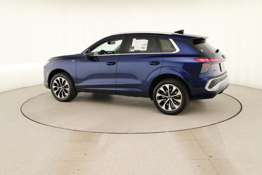 New 2026 Audi Q3 quattro 2.0T AWD/4WD image 2