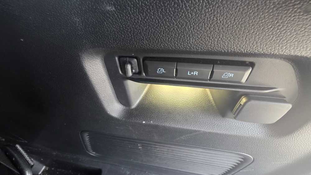 Used 2022 Ford Explorer Timberline w/ Timberline Technology Package image 11