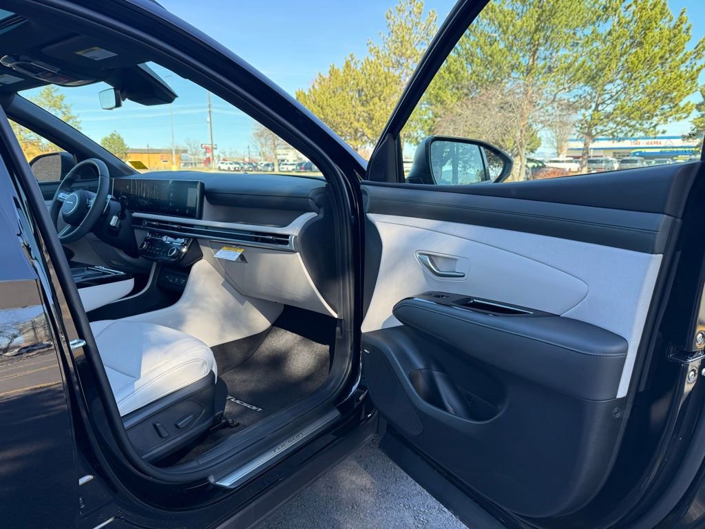 New 2026 Hyundai Tucson Limited image 13