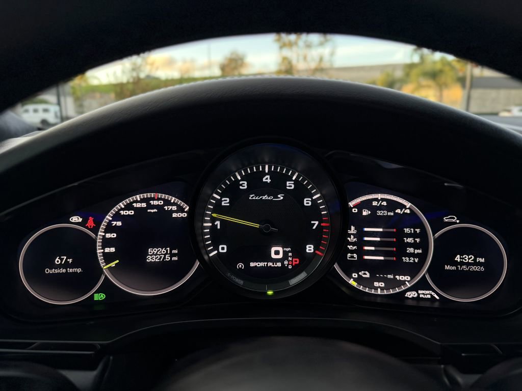 Used 2023 Porsche Cayenne Turbo S AWD/4WD image 35