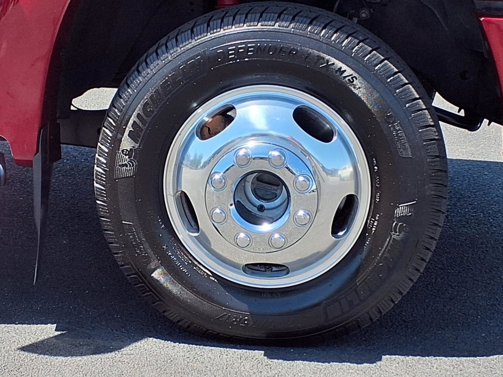 Used 2016 Ford F350 Lariat w/ Lariat Ultimate Package image 31