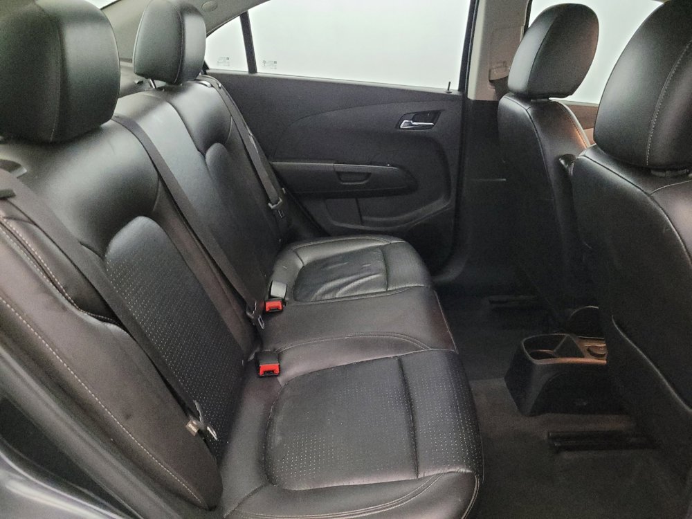Used 2020 Chevrolet Sonic Premier FWD image 19