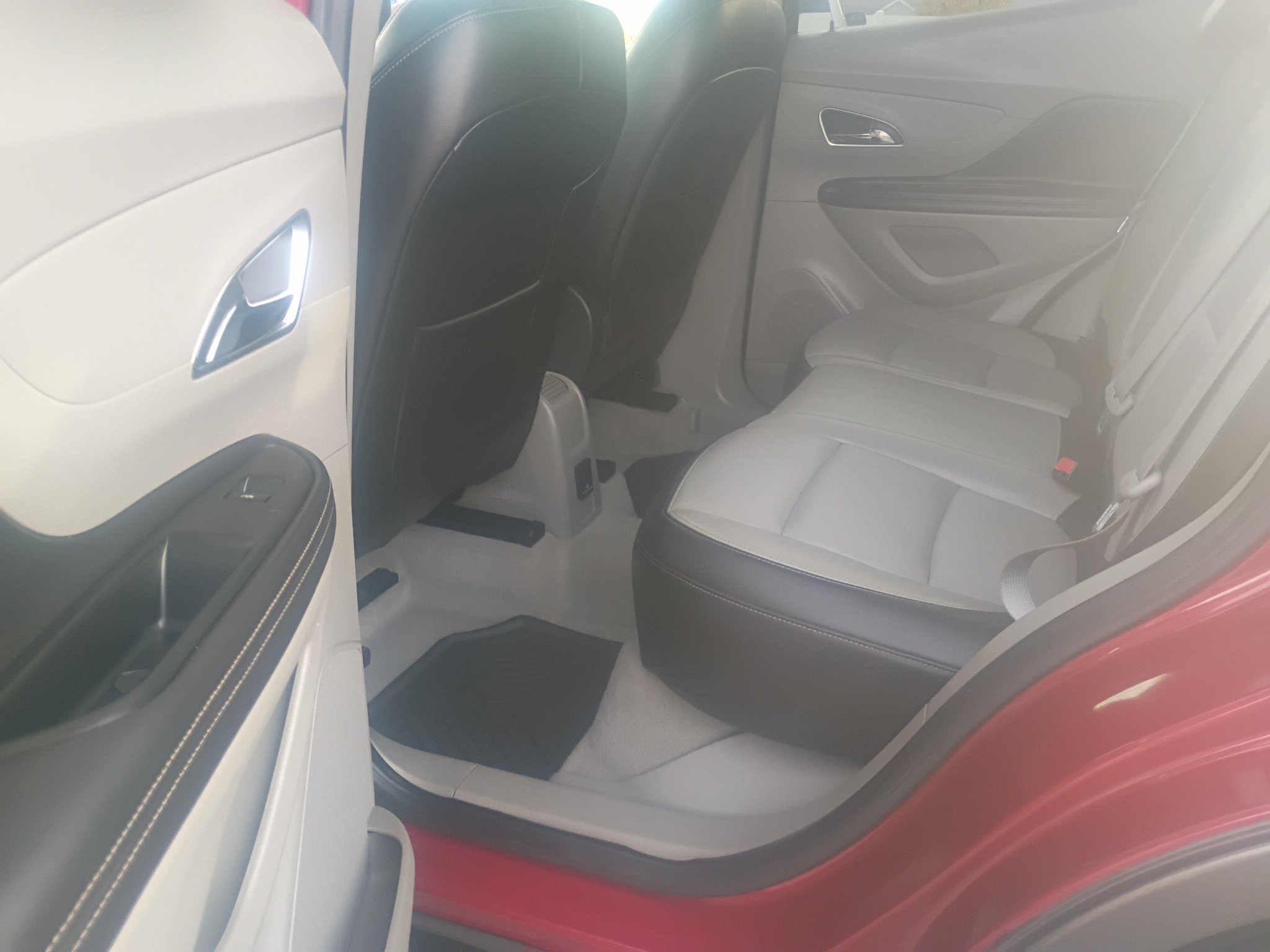 Used 2015 Buick Encore Leather AWD/4WD image 12