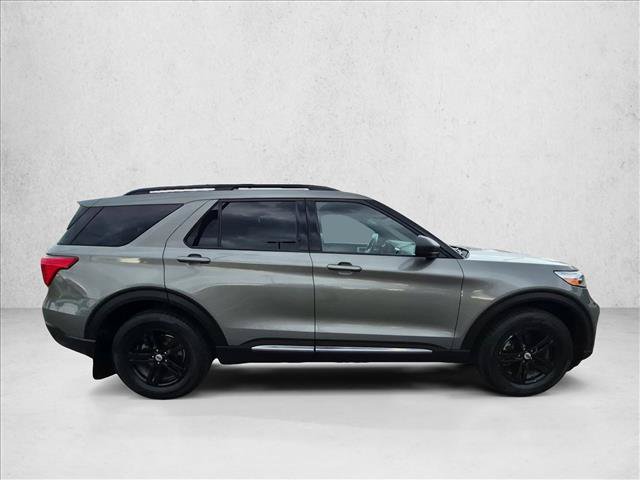 Used 2020 Ford Explorer XLT AWD/4WD image 4