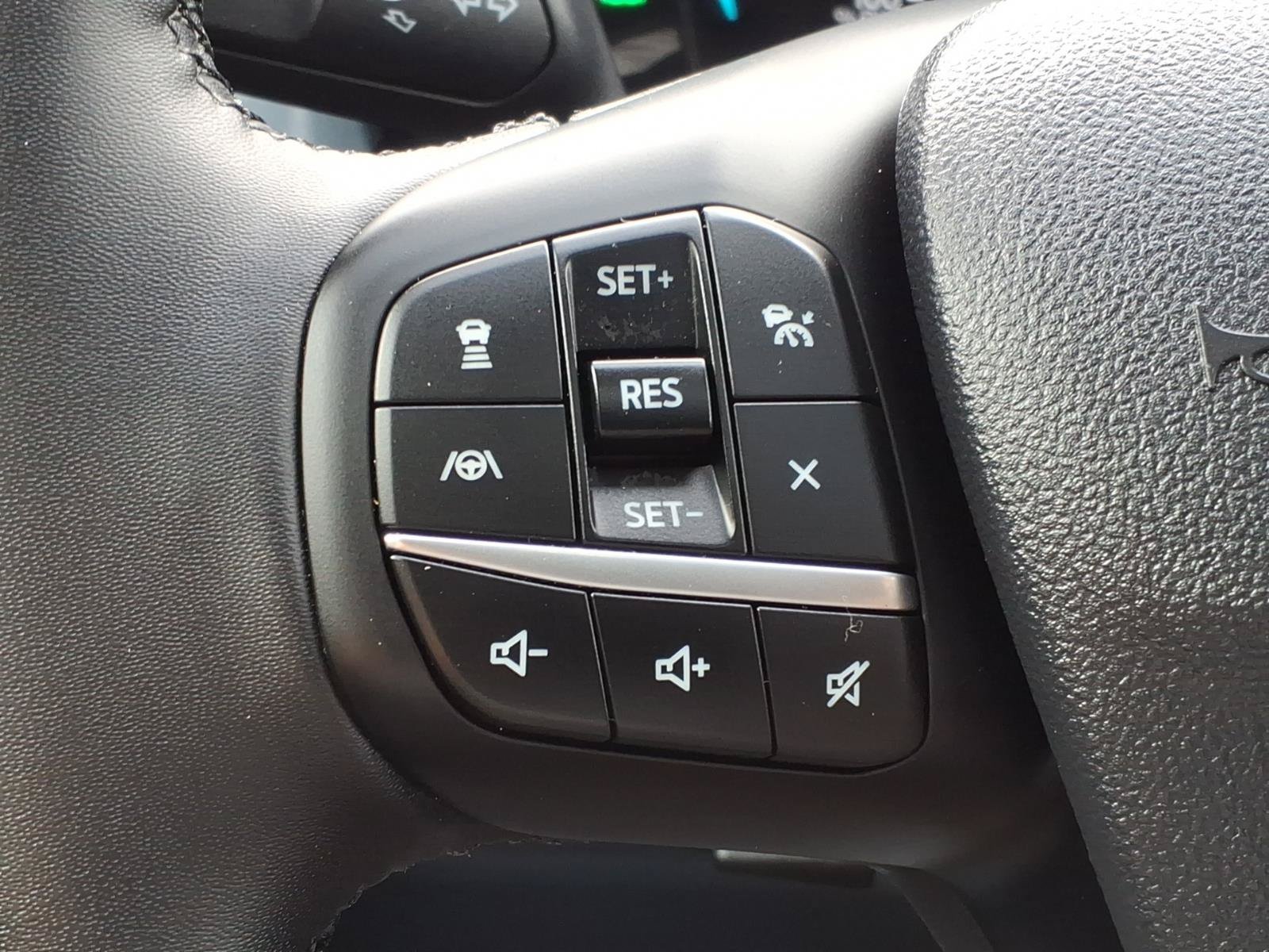 Certified 2024 Ford Maverick Lariat FWD image 13