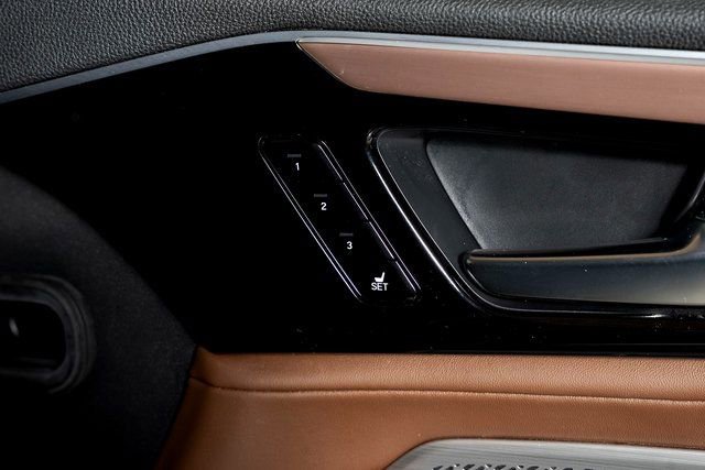 Used 2023 Acura MDX SH-AWD w/ Technology Package image 60