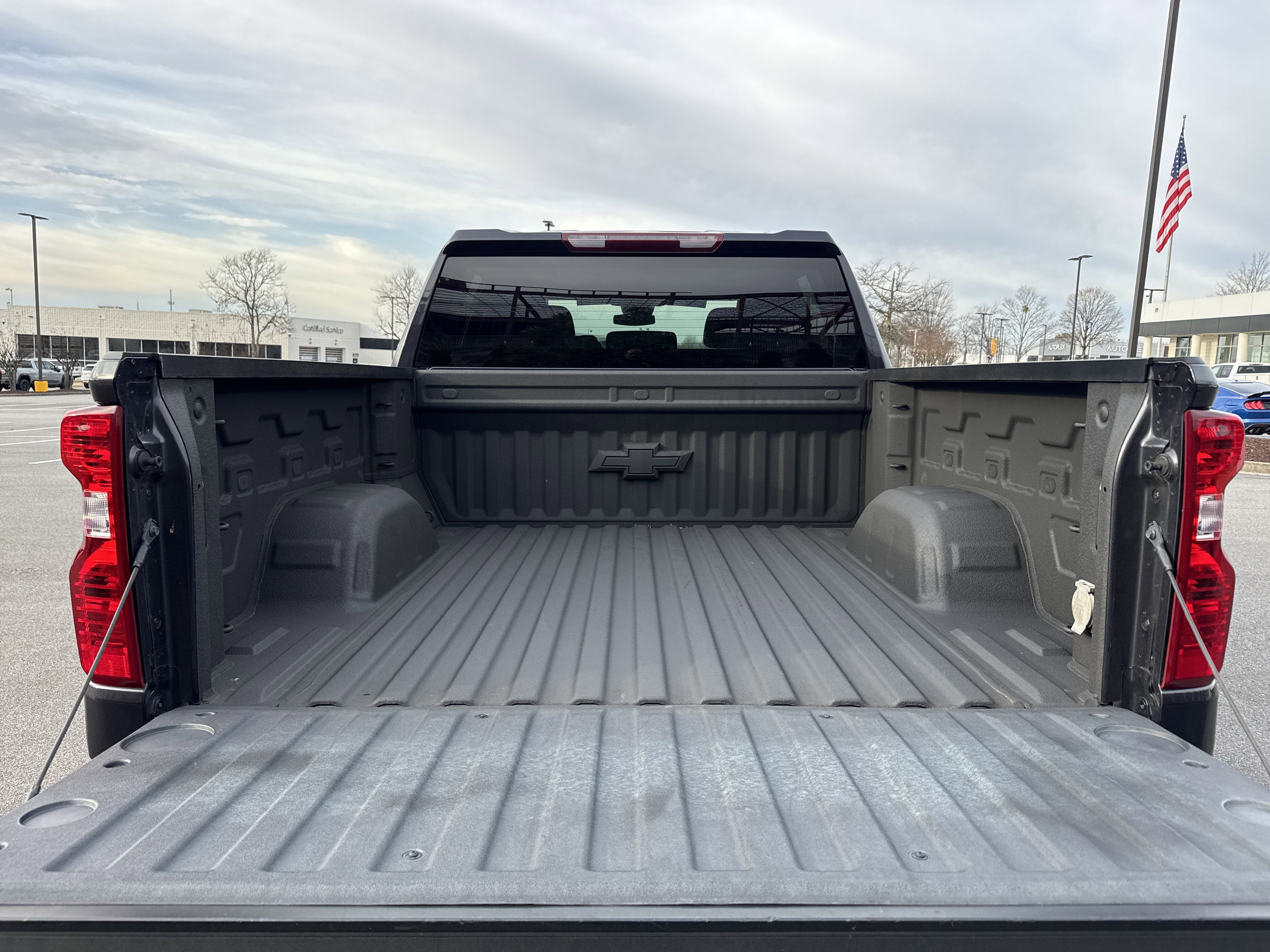 Used 2022 Chevrolet Silverado 1500 Custom image 30