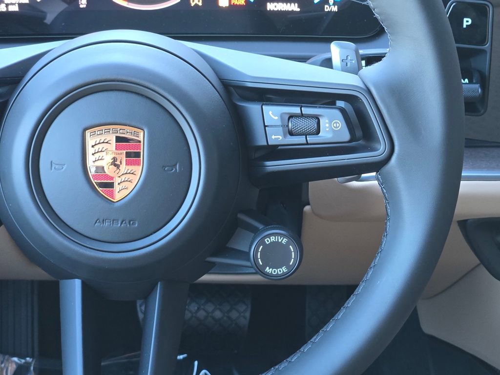 New 2026 Porsche Cayenne image 17