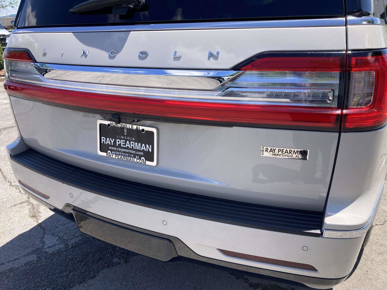 Used 2019 Lincoln Navigator Reserve AWD/4WD image 4