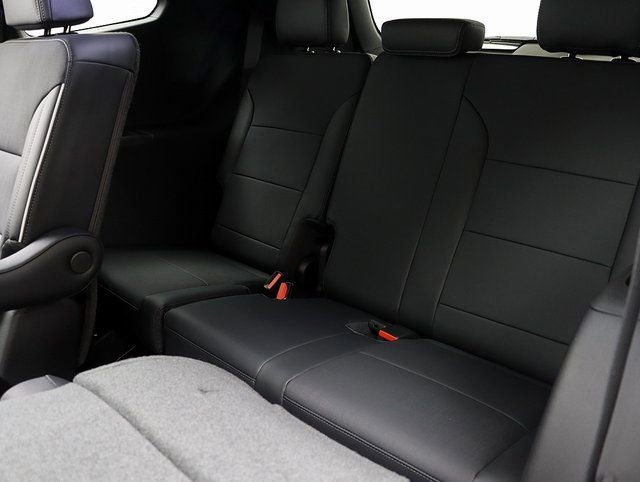New 2026 Buick Enclave Preferred w/ LPO, Floor Liner Package image 12