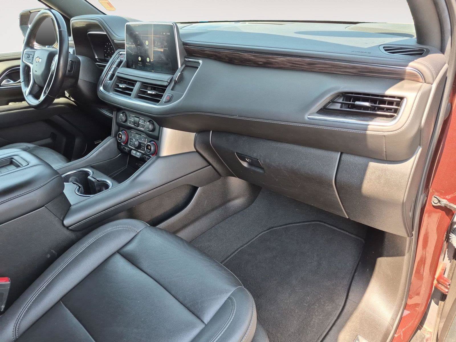 Used 2022 Chevrolet Tahoe LT w/ Luxury Package AWD/4WD image 19