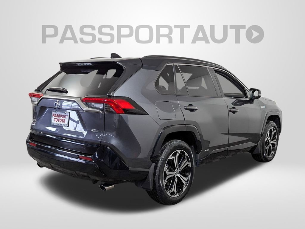 Used 2022 Toyota RAV4 XSE w/ Weather Package image 7