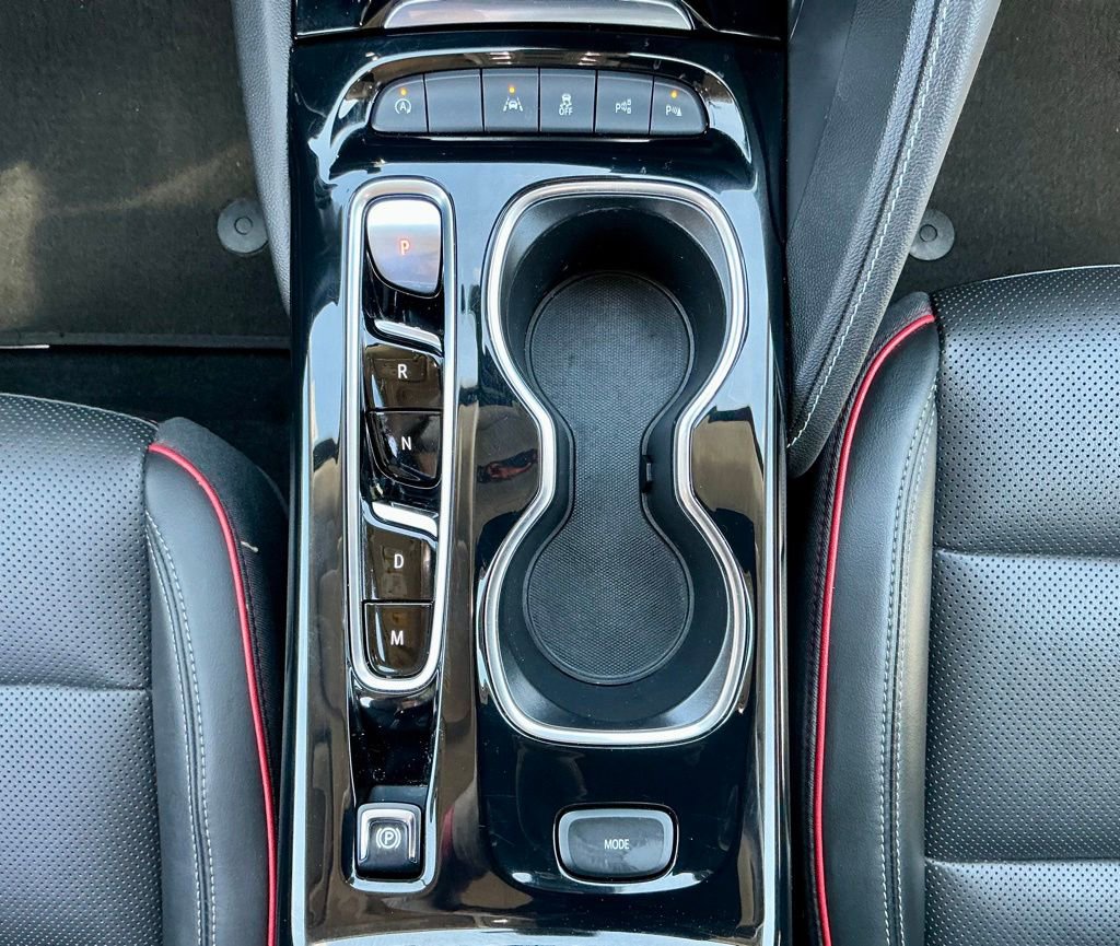 Used 2022 Buick Envision Essence w/ Technology Package II FWD image 39