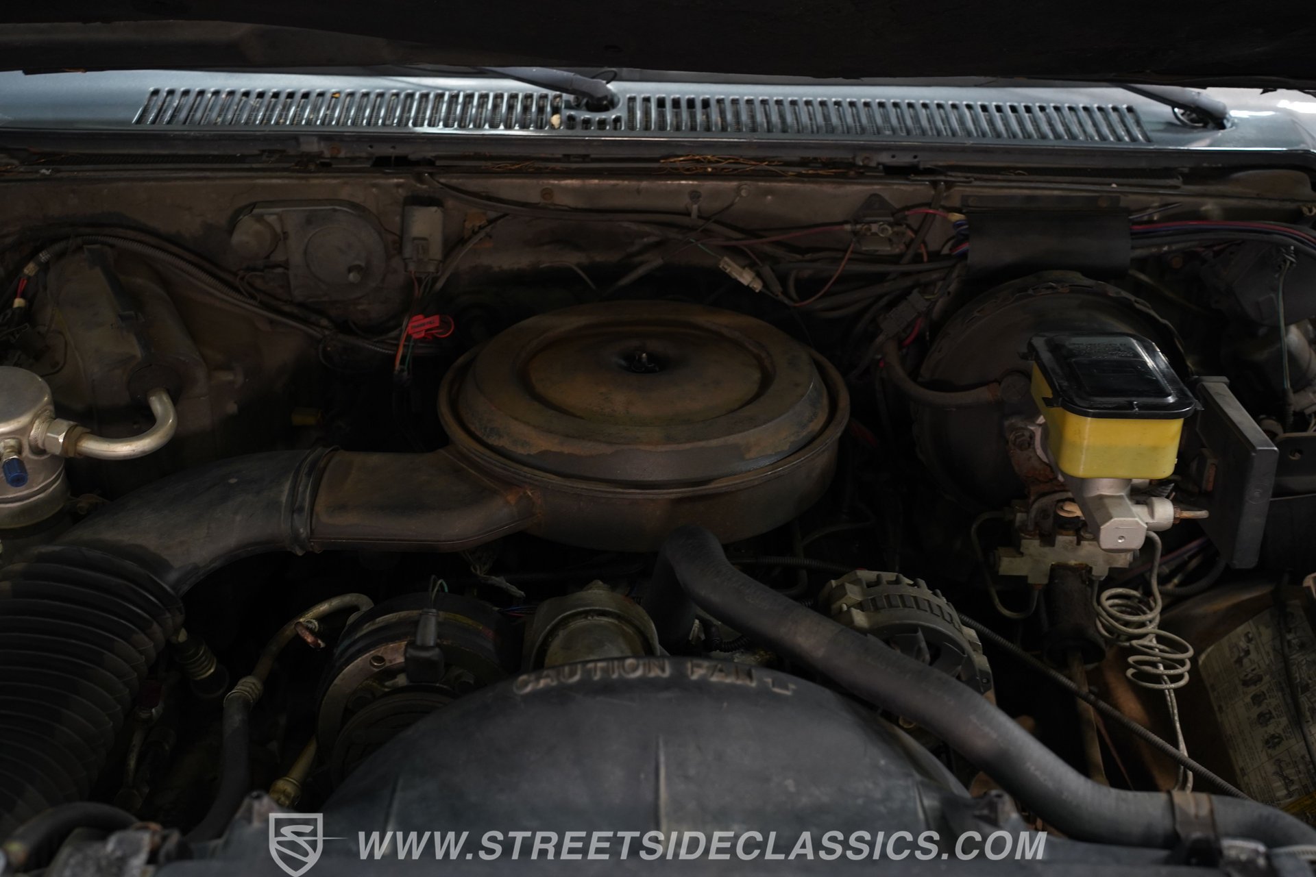 Used 1990 Chevrolet Suburban 2WD image 34