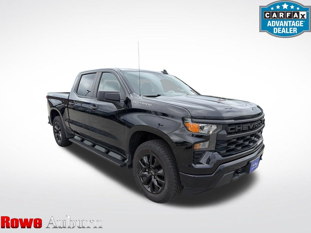 Used 2022 Chevrolet Silverado 1500 Custom AWD/4WD image 1