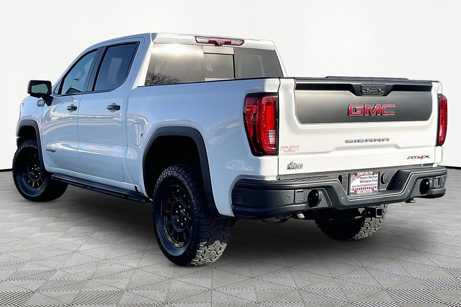 Used 2023 GMC Sierra 1500 AT4X w/ AT4X AEV Edition AWD/4WD image 10