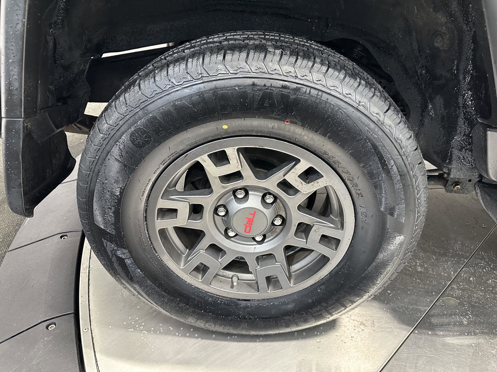 Used 2013 Toyota FJ Cruiser 4WD image 12