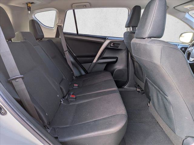Used 2018 Toyota RAV4 LE w/ Carpet Mat Package image 18