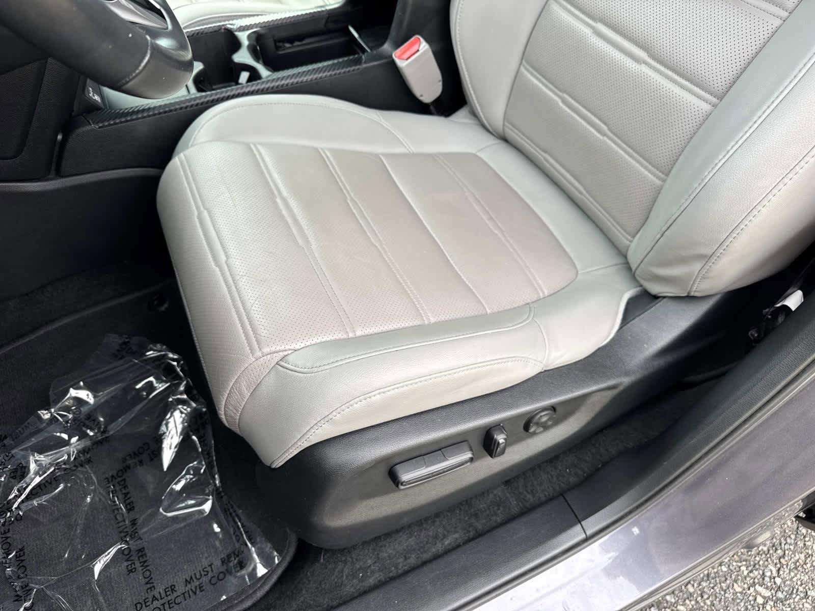 Used 2020 Honda CR-V Touring image 20