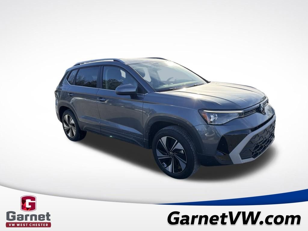 New 2026 Volkswagen Taos SE image 7